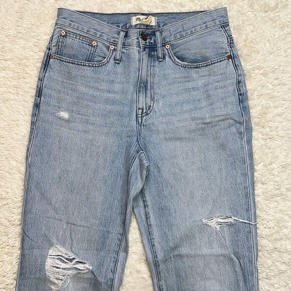 NWT Madewell Relaxed Jeans in Cresthaven Wash: Ripped Edition in size 26 - Picture 13 of 16